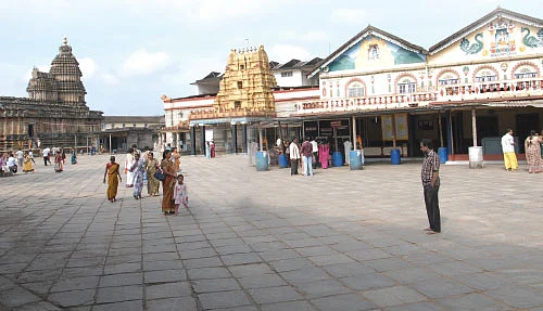 துங்கா நதி தீரத்தில்... - 13