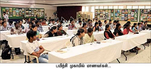 'பெண்' என்று பிரித்துப் பார்க்காமல் எழுதுங்கள்..!