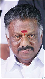 “புலிகளின் துரோகிகள் சீமானின் பாதுகாவலர்கள்!”