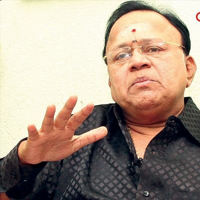 “முதல்வர் அறை சந்தைக்கடைபோல இருக்கிறது!” - கோதாவில் இறங்கும் ராதாரவி