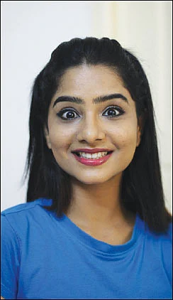 முதுமையைத் தாமதமாக்கும் ஃபேஷியல் யோகா