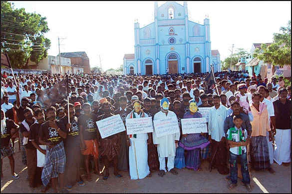 குழி தோண்டியது மத்திய அரசு... மண்ணை மூடியது மாநில அரசு!