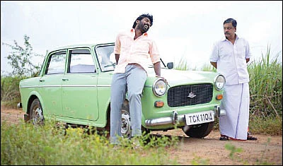 கரகாட்டக்காரன் முதல் டோரா வரை...ஸ்க்ரீனில் கலக்கிய கார்கள்!