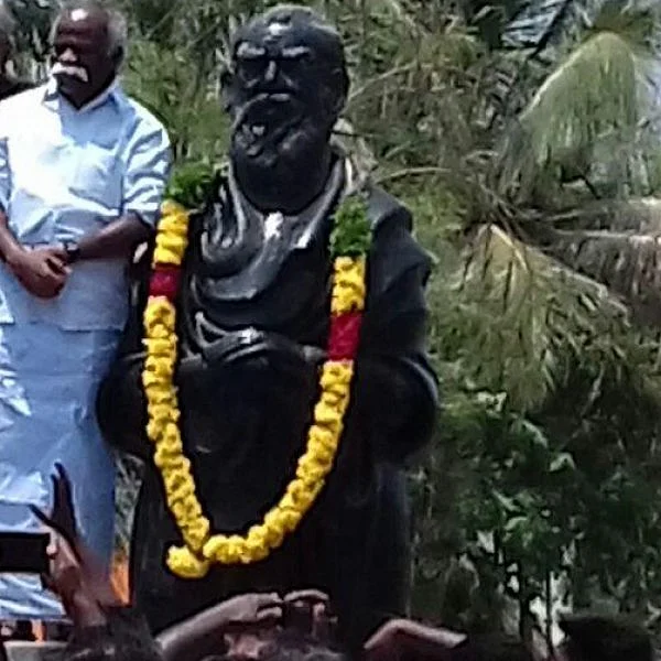 ”ஒற்றைச் சித்தாந்தத்தைப் பின்பற்றும் அழகற்ற இந்தியாவை உருவாக்குகிறார்கள்!” - டி.எம்.கிருஷ்ணா