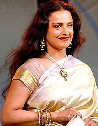 ரேகா - ஜெயா பச்சன் விவகாரம்:எம்.பி.க்கள் கண்டனம்!
