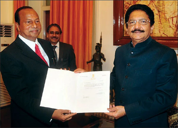 ஊழல் கறையான்களால் அரிக்கப்படும் உயர்கல்வித்துறை!