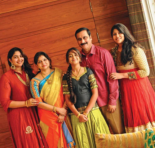 “அப்பா என்றால் அன்பு!”