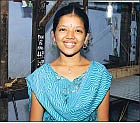குடிசையில் வாழ்க்கை, கோபுரத்தில் மதிப்பெண்!