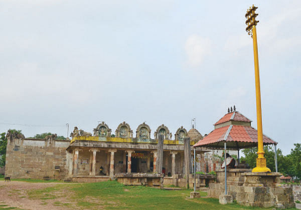 இதோ எந்தன் தெய்வம் - 19