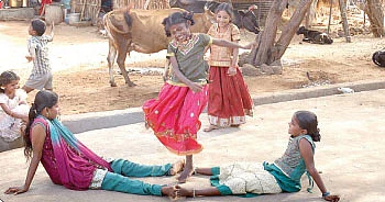 கிராமத்து விளையாட்டு !