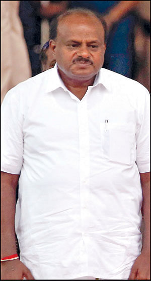 ஆபரேஷன் தாமரை அவுட்... தப்பியது குமாரசாமி ஆட்சி!