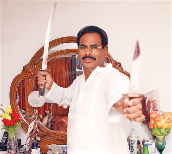 சசிகலா ஜாதகம் - 69 - வேட்பாளர் செலக்ஷன்... கலெக்ஷன்!
