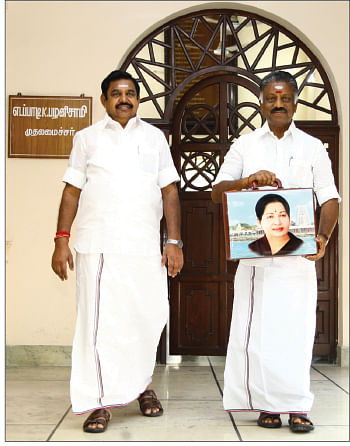 “வளர்ச்சித் திட்டங்களும் இல்லை... கவர்ச்சித் திட்டங்களும் இல்லை!”