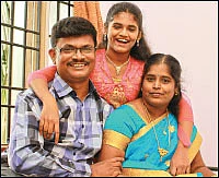 குழந்தைகள் உங்களைப் பார்த்துக்கொண்டே இருக்கிறார்கள்!