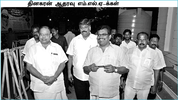 “அ.தி.மு.க-வின் எதிர்காலம் சசிகலா கையில்!”