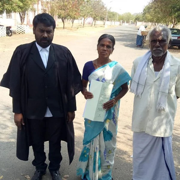 கோகுல்ராஜின் தாயார்