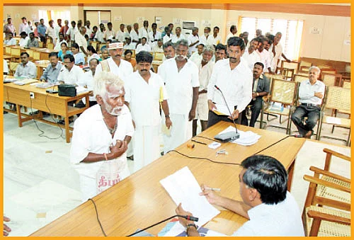 கலெக்டர் தர்பார்!