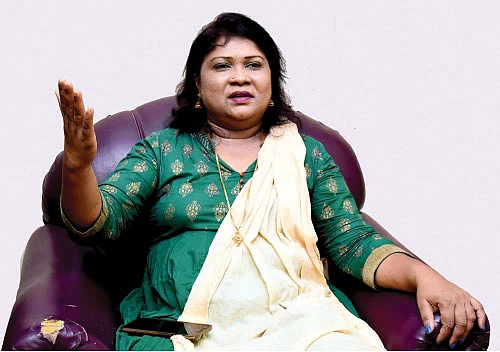 ஜெயலலிதா மாதிரிப் பேசுவேன்!