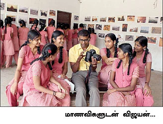 'க்ளிக்'கலாம் வாங்க!