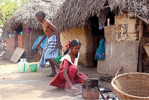 வீட்டை இழந்தோம்... புத்தகங்களையும் இழந்தோம்!