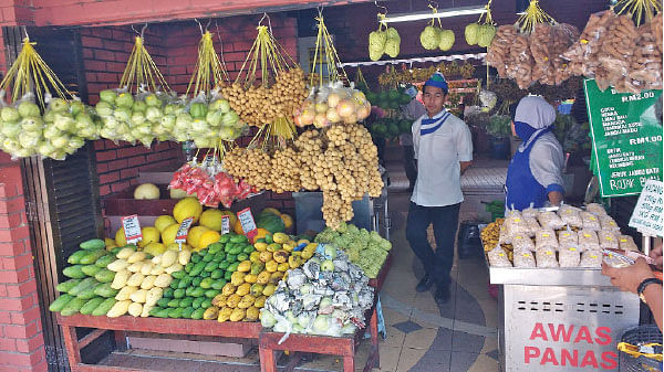 மண்புழு மன்னாரு: நெடுஞ்சாலை உணவகம்... அச்சமூட்டும் தமிழ்நாடு, ஏக்கம் தரும் மலேசியா!