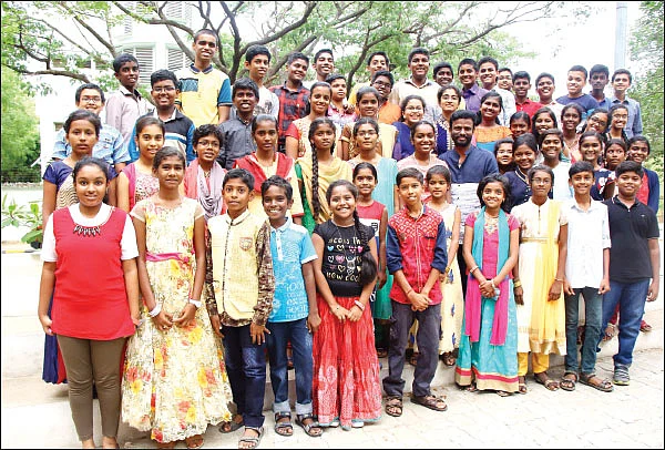“நூறு கேள்விகள் கேளுங்கள்!”