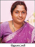 மிஸ் ஆக விரும்பும் மிஸஸ்கள்!