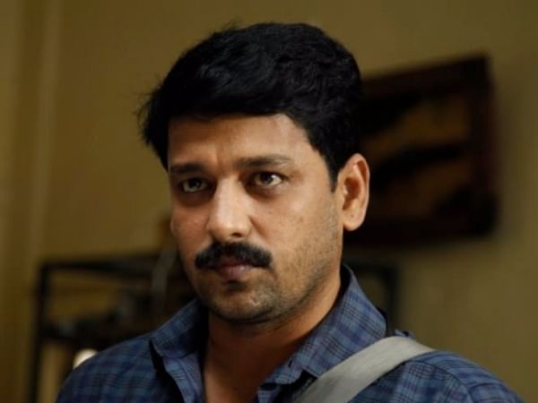 அவர இம்ப்ரஸ் பண்ணி உதவி இயக்குநர் ஆகிடலாம்னு நெனச்சேன், ஆனா! - `குரங்கு பொம்மை’ ரசிகர்