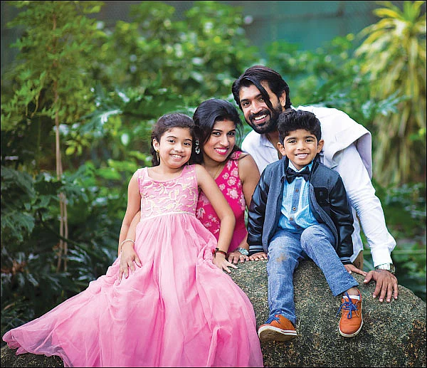 அப்பாவும் மகனும் மணிக்கணக்கில் சினிமா பற்றிப் பேசுவாங்க! - ஆர்த்தி அருண் விஜய்