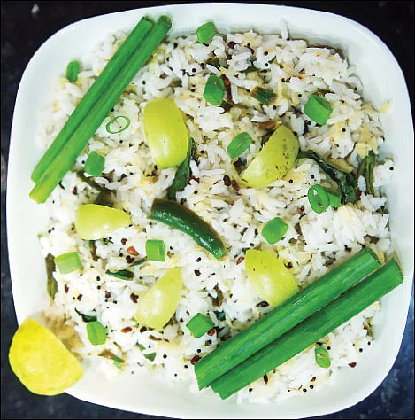 விறுவிறு போண்டா... மொறுமொறு காராசேவு!