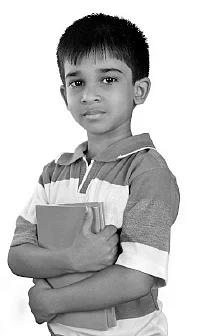 இரண்டாம் இதயம்: கழிவறை கழுவி கல்விக்கு உதவி..! - ‘சேவை’நாதனுக்கு வந்த சோதனை!