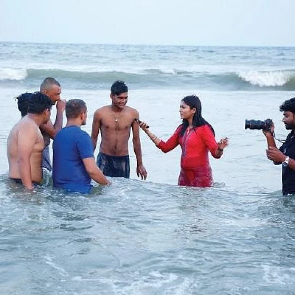 `காரணமே இல்லாமல் சென்சார் சான்றிதழ் மறுக்கப்படுகிறது!’ - `மெரினா புரட்சி’ பட இயக்குநர் ராஜ்