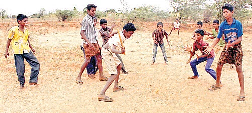 கிராமத்து விளையாட்டு