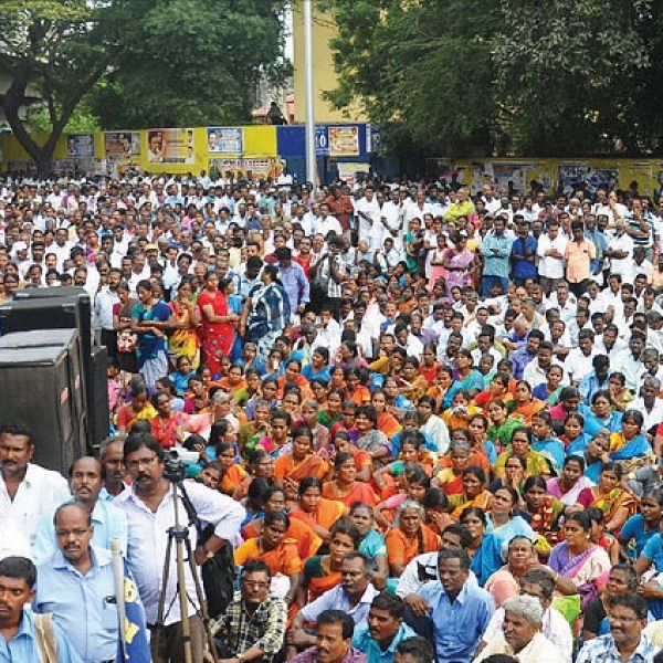 ஸ்டாண்டர்டு டிடக்ஷன்... - அரசு ஊழியர்களின் வரிச்சுமை குறையுமா?