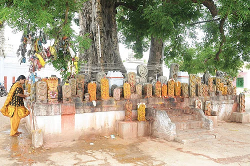 தசரதருக்கு பிள்ளை வரம் தந்த திருத்தலம்!