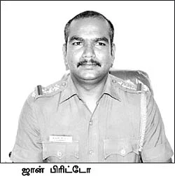 'அட்டாக்' வழக்கில் அகப்பட்ட போலீஸ்!