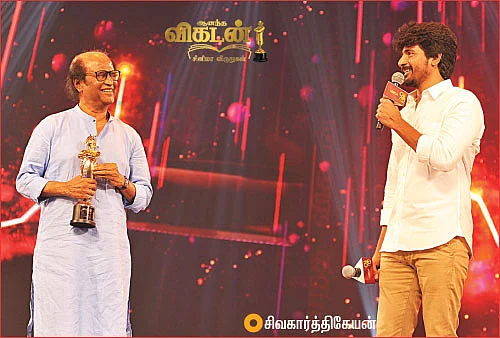 “சேர்ந்து நடிக்க நாங்க ரெடி!” - ரஜினி - கமல் விகடன் மேடையில்