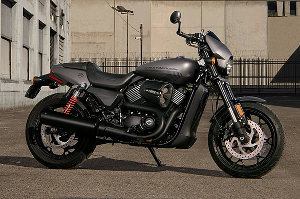 பட்டய கிளப்பும் ஹார்லி டேவிட்ஸனின் புதிய Street Rod 750!