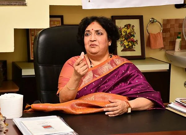 பணத்தை எப்போது வழங்குவீர்கள்..? லதா ரஜினிகாந்த்துக்கு உச்ச நீதிமன்றம் கேள்வி