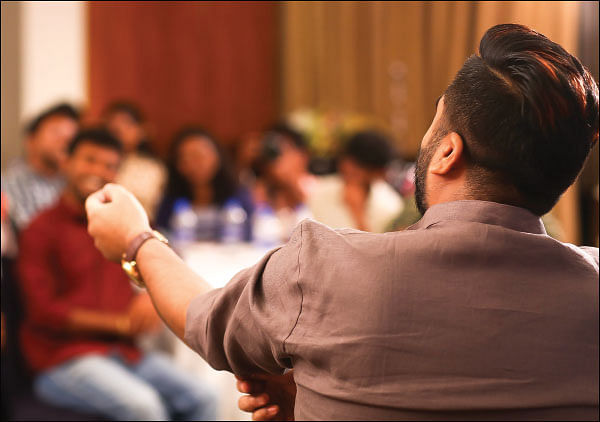 விகடன் பிரஸ்மீட்: “பீப் சாங் தப்பில்லை!” - சிம்பு