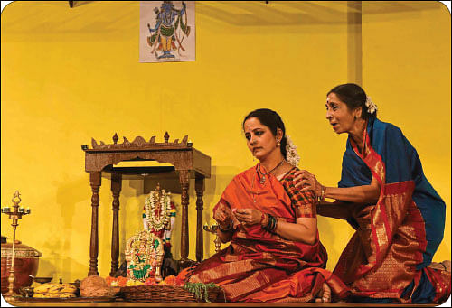 மும்மூர்த்திகளின் மேடை!