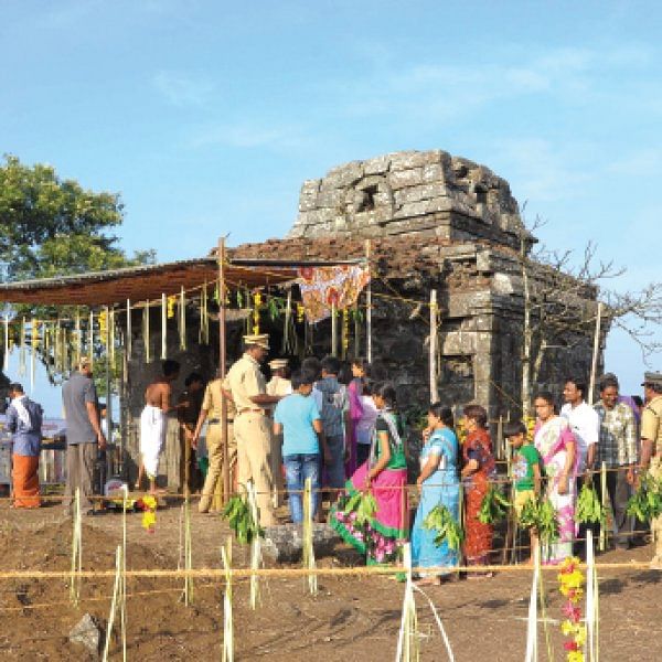 பாதை போடாத தமிழகம்... பறிபோகும் கண்ணகி கோயில்!