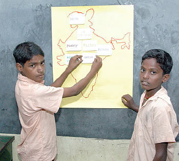 பிரச்னையைத் தீர்ப்போம்; மொழித்திறன் வளர்ப்போம்!