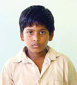 வீட்டை இழந்தோம்... புத்தகங்களையும் இழந்தோம்!