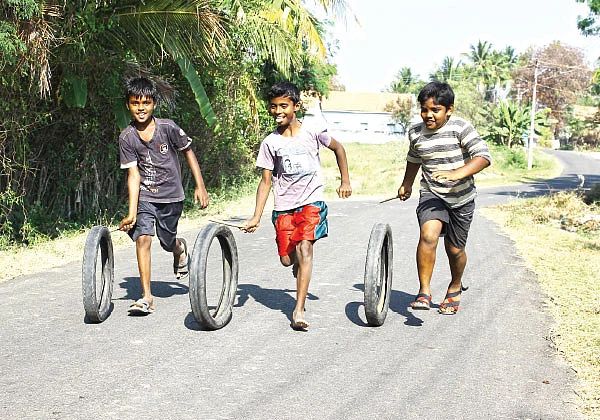 பாரம்பரிய விளையாட்டை மறக்காதவங்க நாங்க!