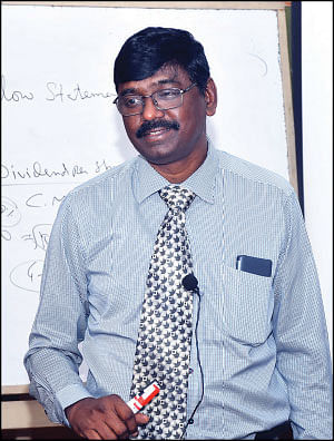 ஃபண்டமென்டல் விஷயங்களை வைத்தே பங்கை வாங்கலாமா?