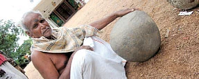 கல்லைத் தூக்கிக்கோ கல்யாணம் கட்டிக்கோ!