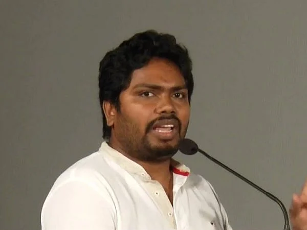 நாடகக் கலையும் திராவிட இயக்கமும்... இயக்குநர் பா.இரஞ்சித் பேச்சும் மாற்றுத் தரப்பின் கருத்துகளும்!