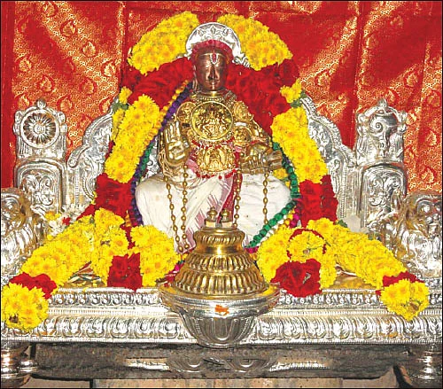 குருவருள் தரும் மகான்களின் கதைகள்...