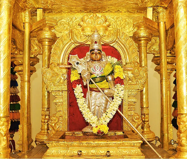 முருகனைக் கும்பிட்டு...